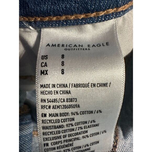 American Eagle Outfitters Women's Blue Patchwork Cuffed Mom Jean Shorts Size 8 - Picture 6 of 7